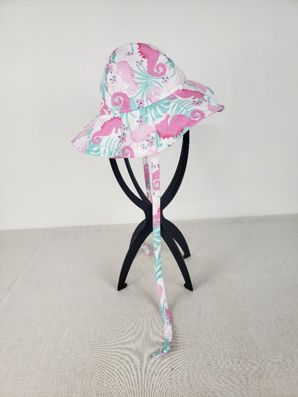 Flap Happy Sun Hat Pink Green Seahorse Print Bucket Hat Bonnet Size Small 3-6 Mo